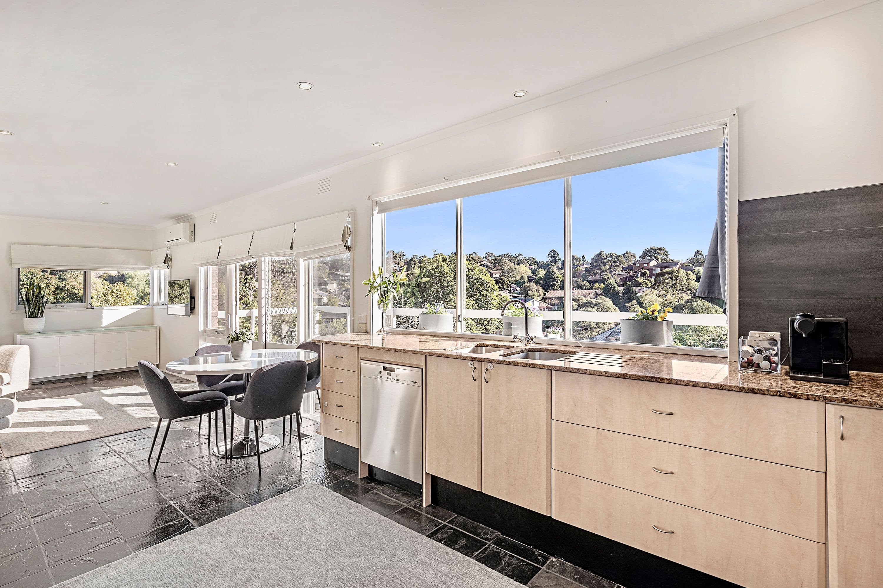 5 Diamond Court, Doncaster East VIC 3109, Doncaster East - Thumbnail 3