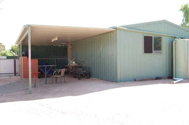 4 Herbert Street, Stirling North SA 5710, Stirling North - Thumbnail 2