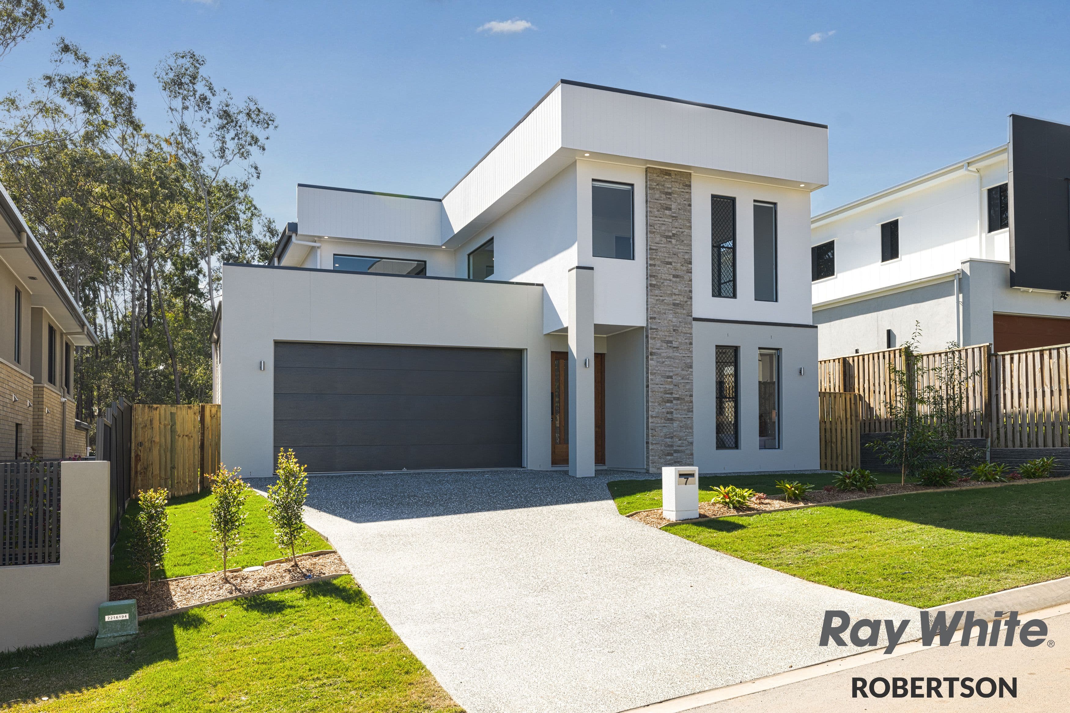 7 Lakeshore Crescent, Willawong QLD 4110, Willawong - Thumbnail 2