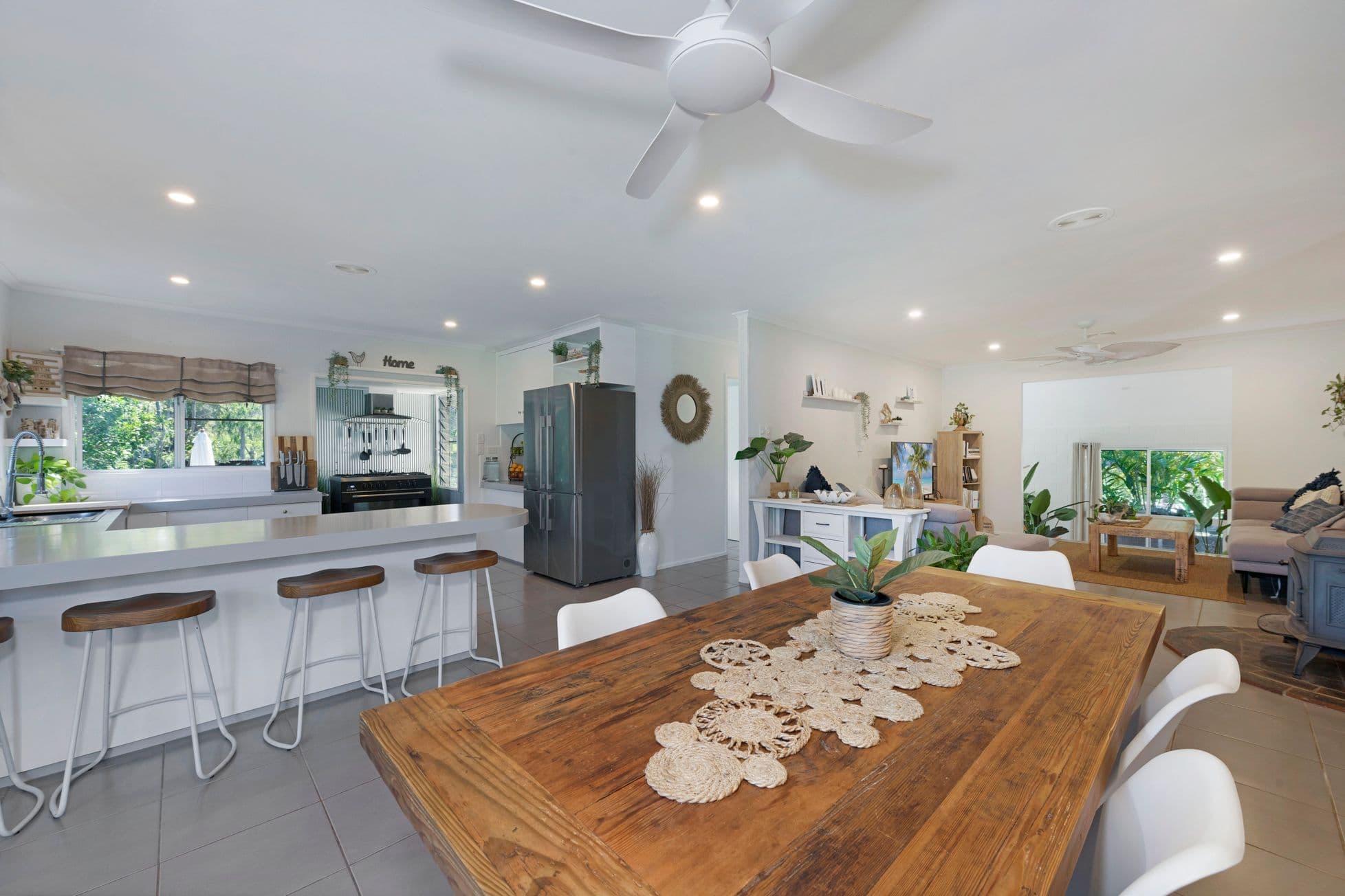 2 Russell Street, Mount Perry QLD 4671, Mount Perry - Thumbnail 3