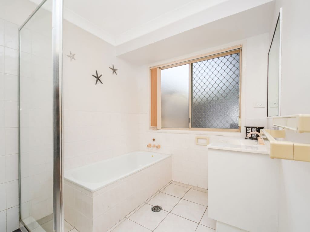 32 Silvyn Street, Redcliffe QLD 4020, Redcliffe - Thumbnail 8