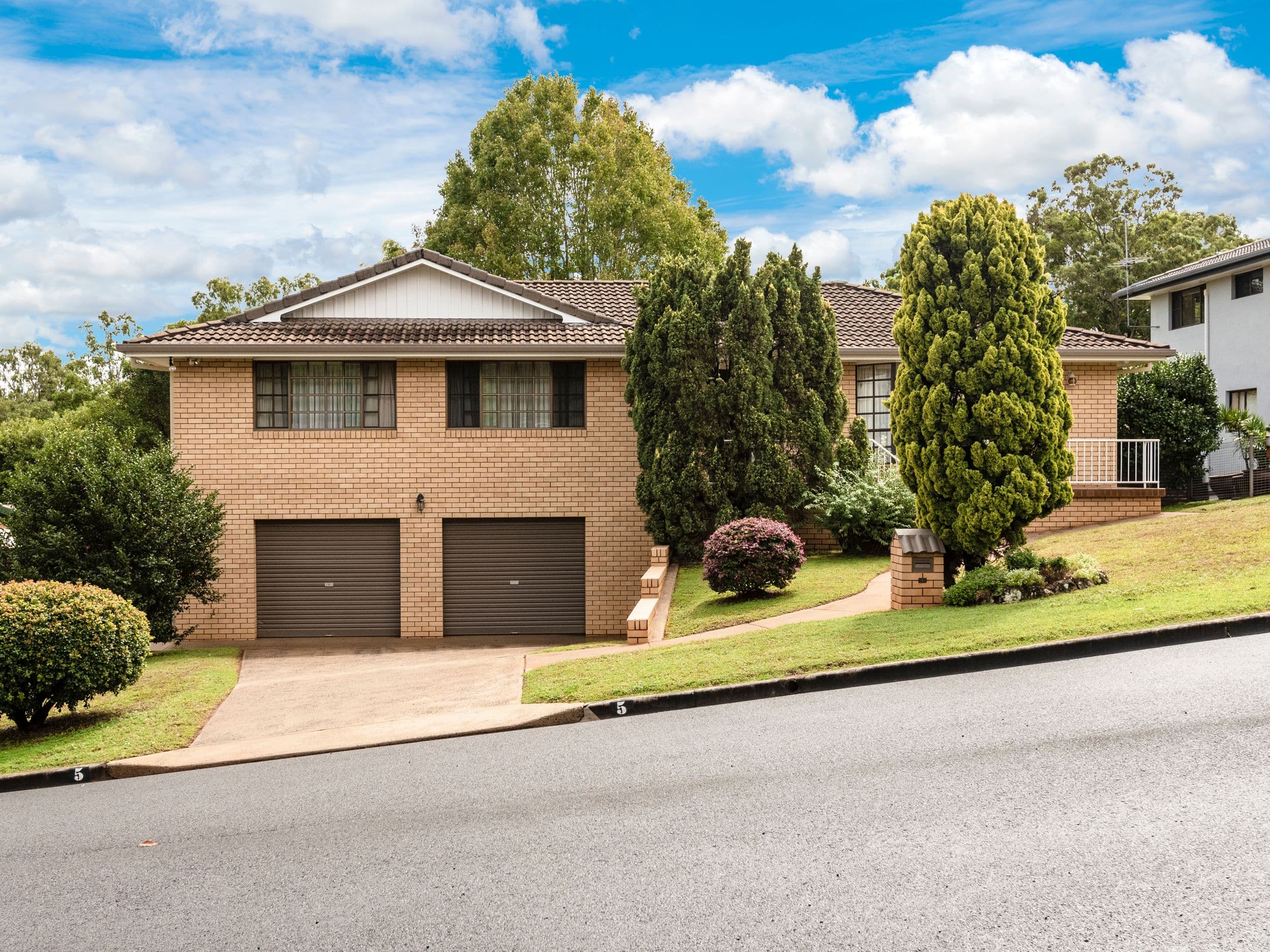 45 Bracken Grove, Altona - Image 1