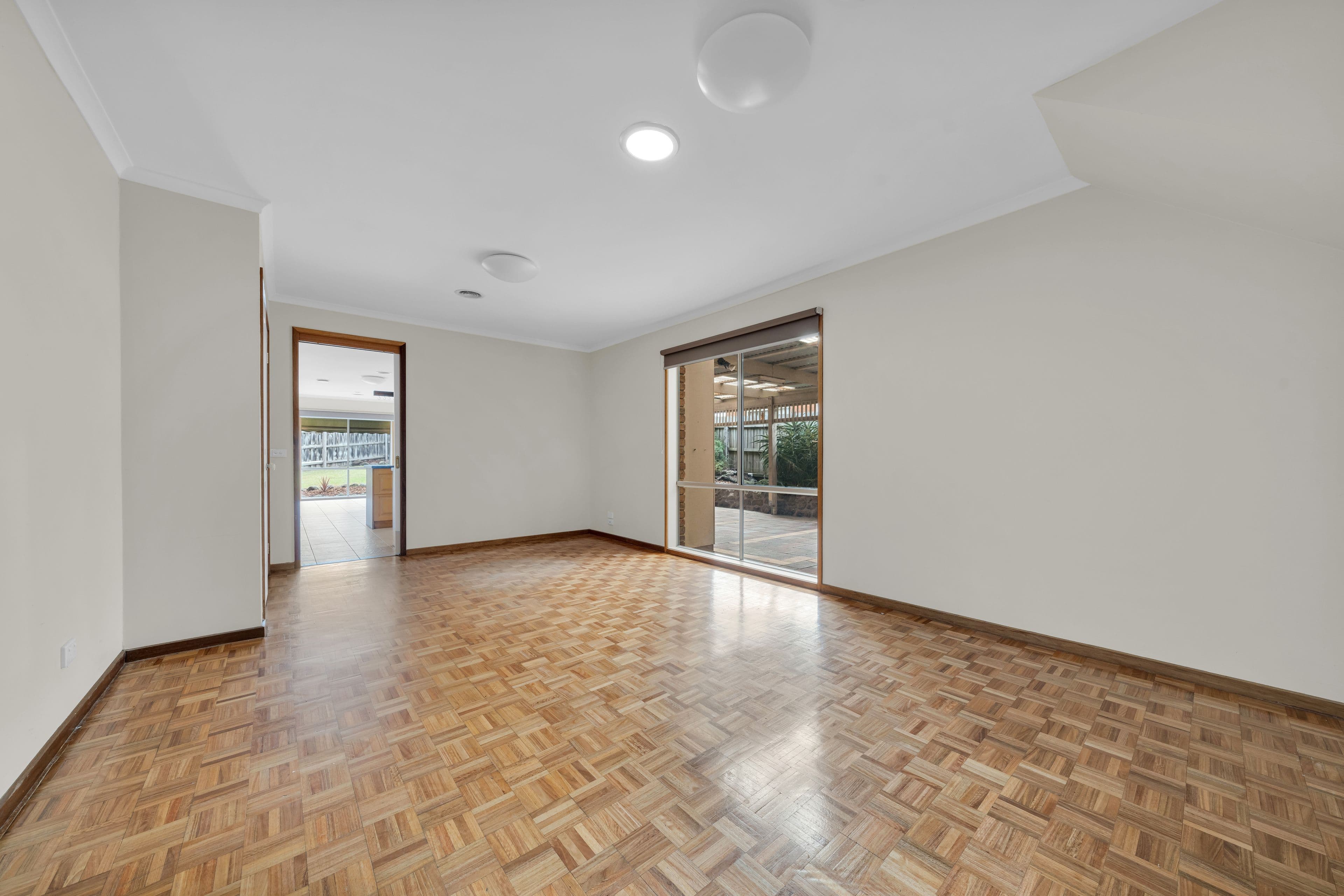 13 Clifton Grove, Carrum Downs VIC 3201, Carrum Downs - Thumbnail 2