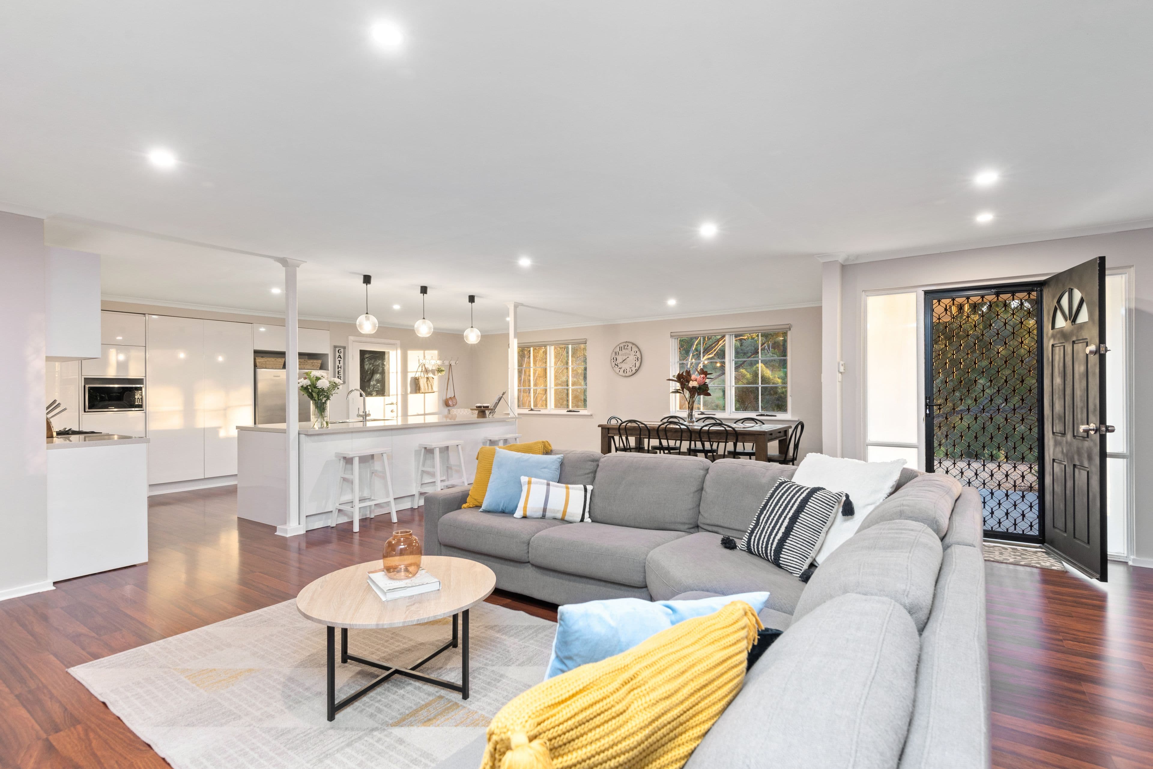 35 Hui Hui Drive, Happy Valley SA 5159, Happy Valley - Thumbnail 2
