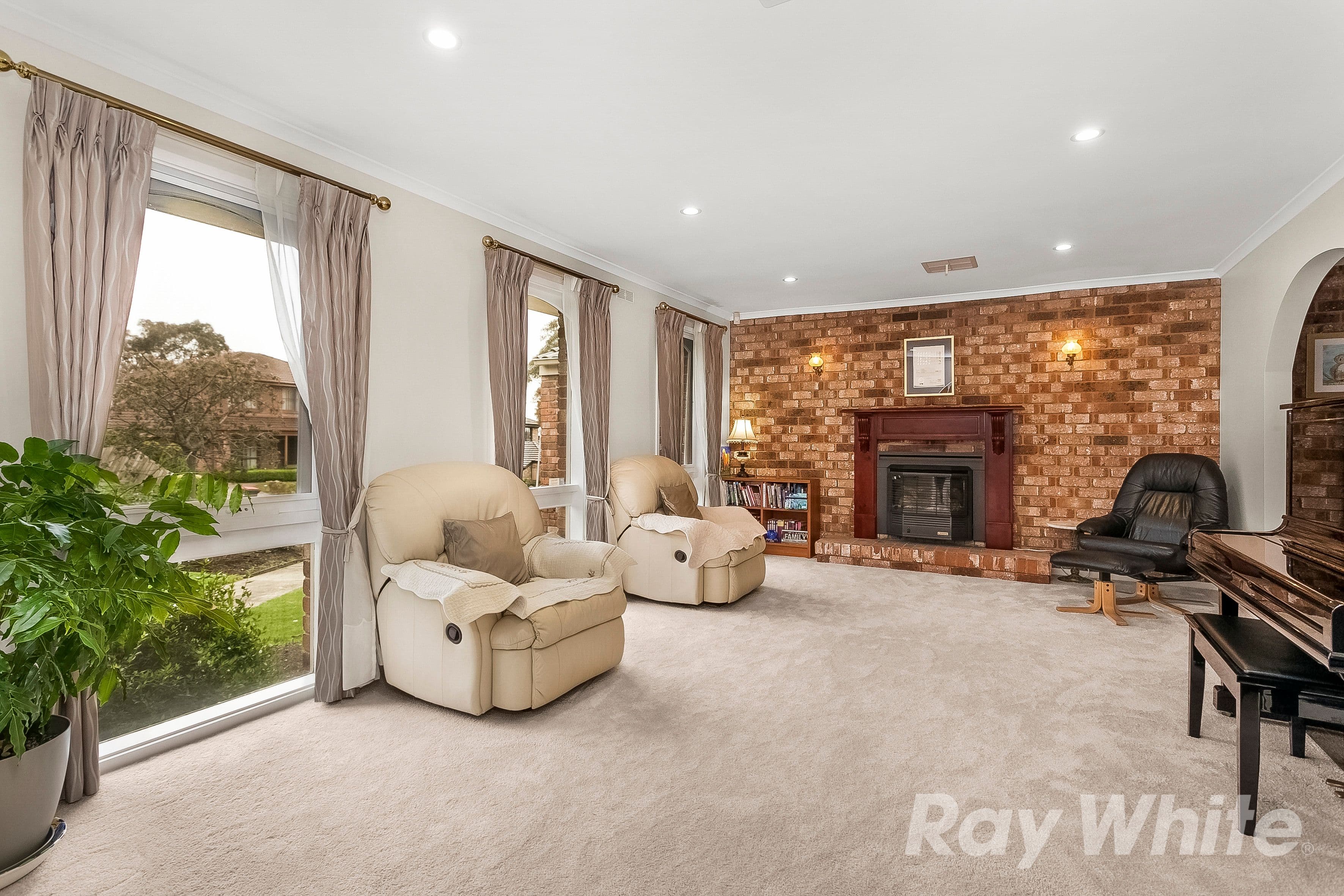 3 Sundowner Court, Wheelers Hill VIC 3150, Wheelers Hill - Thumbnail 3