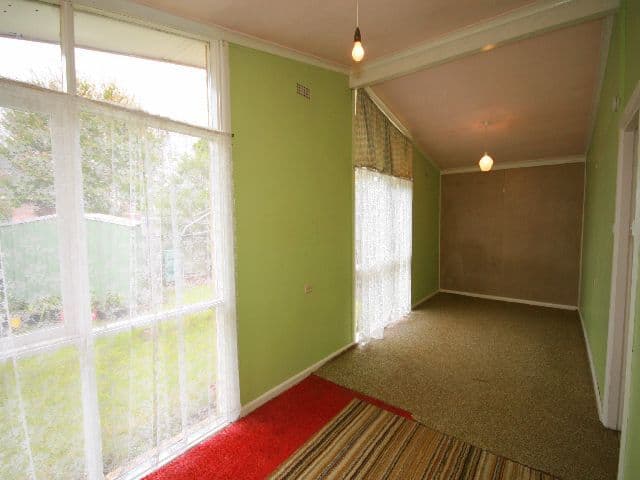 2 Dooley Avenue, BASS HILL NSW 2197, Bass Hill - Thumbnail 8