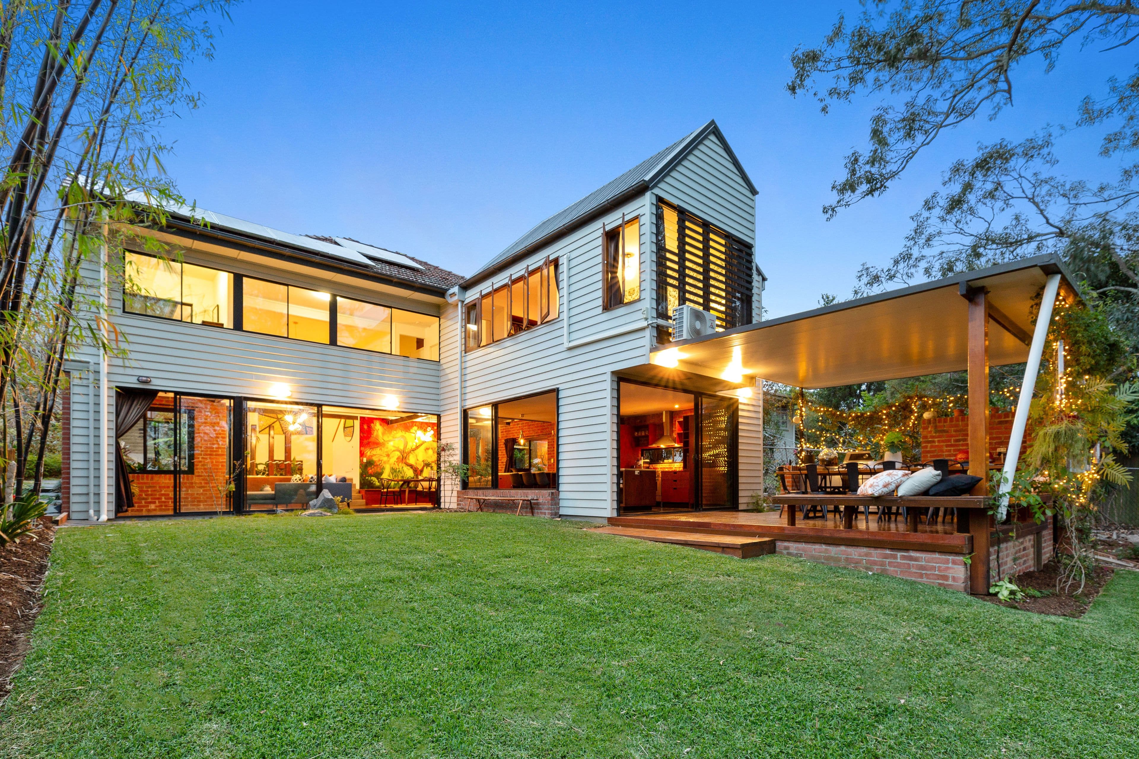 8 Faraday Street, Camp Hill QLD 4152, Camp Hill - Image 1