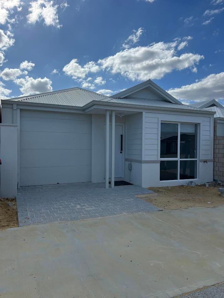 19 Labuan Way, Clarkson WA 6030, Clarkson - Image 1
