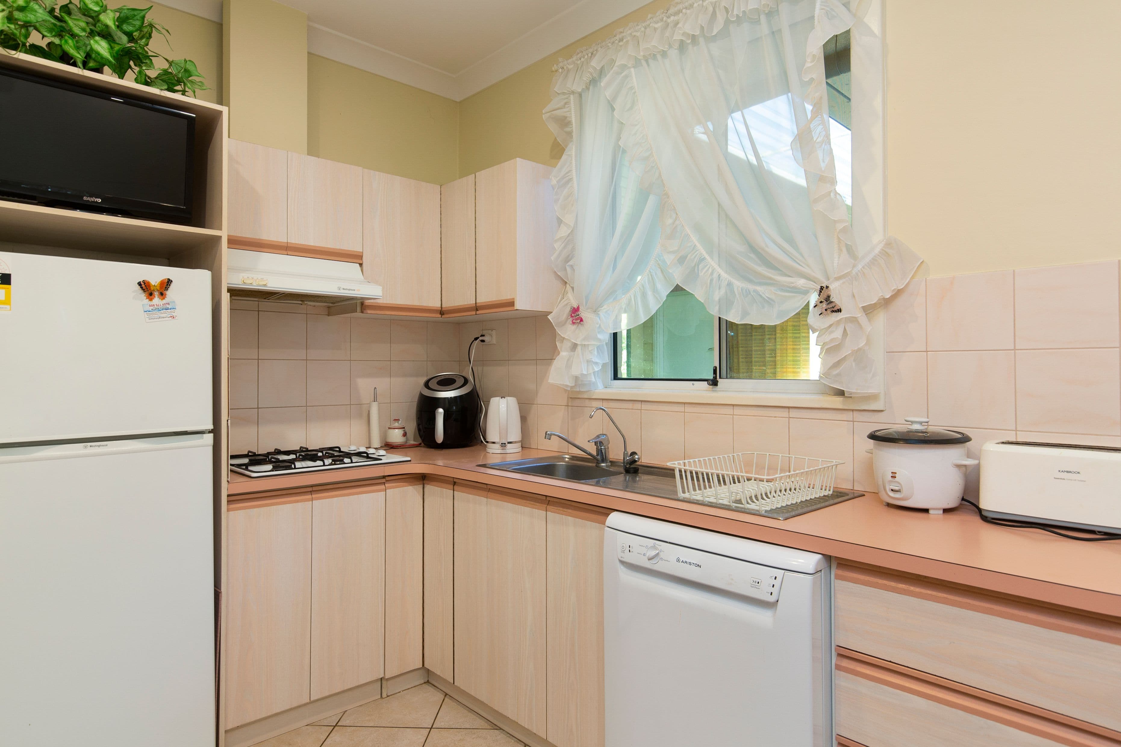 4 Bells Road, Somerton Park SA 5044, Somerton Park - Thumbnail 3