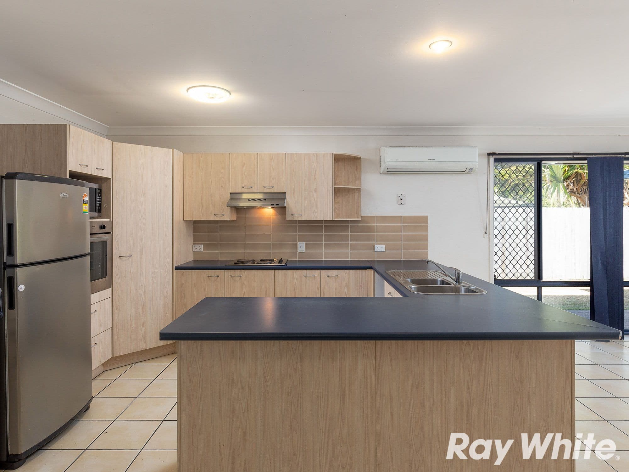 3 Stirling Court, Parkinson QLD 4115, Parkinson - Thumbnail 2