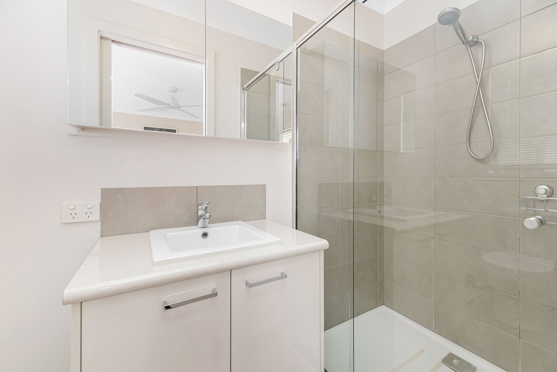 22 Osburn Street, Wodonga VIC 3690, Wodonga - Thumbnail 7