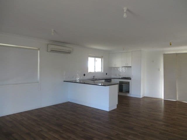 31 Robusta Drive, Roma QLD 4455, Roma - Thumbnail 5
