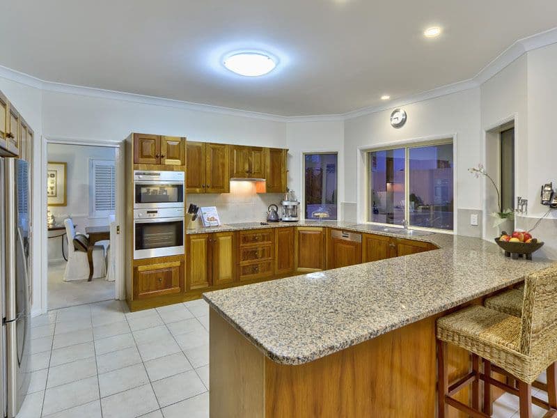 9 Hatherton Crescent, CARINDALE QLD 4152, Carindale - Thumbnail 5