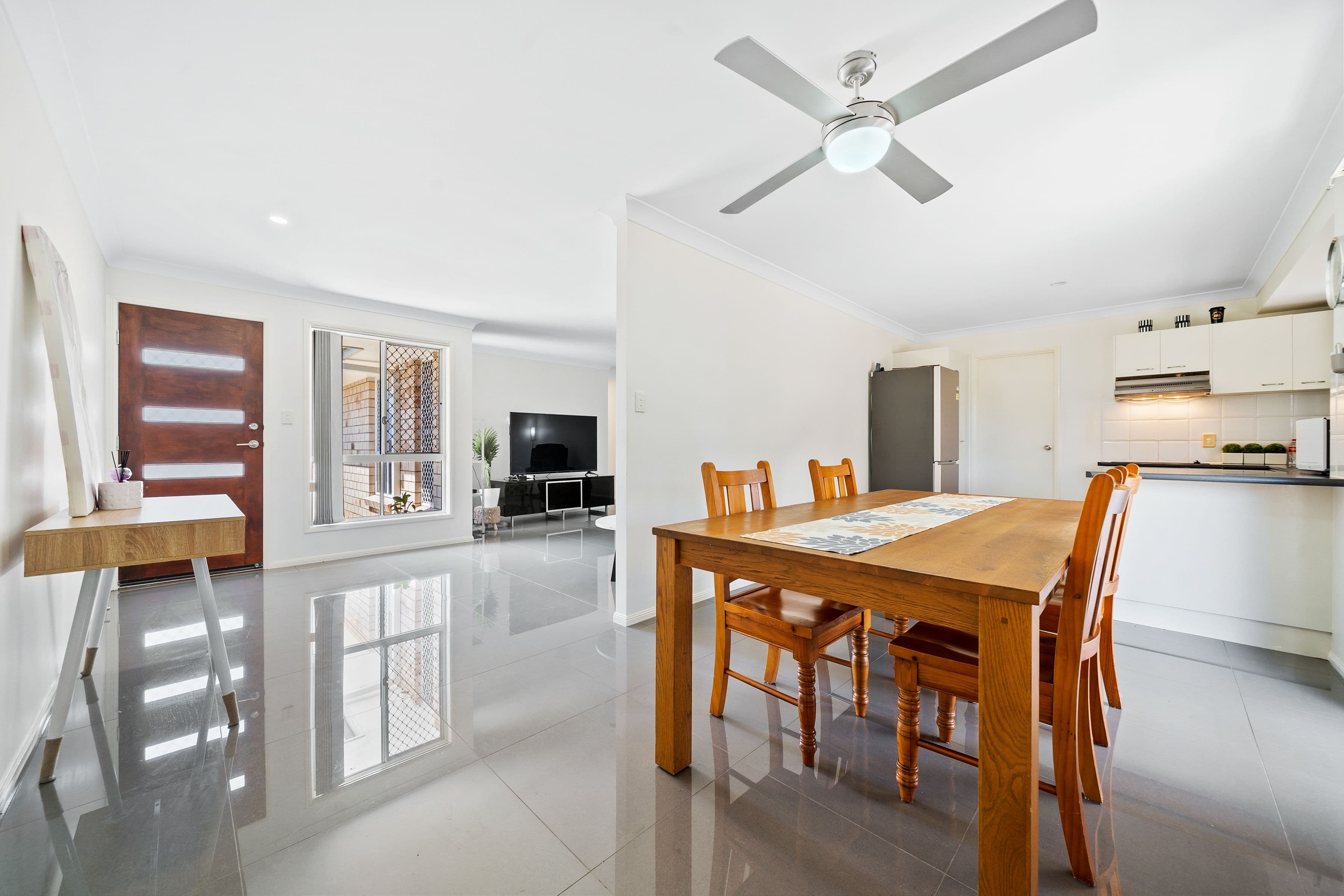24 Lincoln Court, Heritage Park QLD 4118, Heritage Park - Thumbnail 3