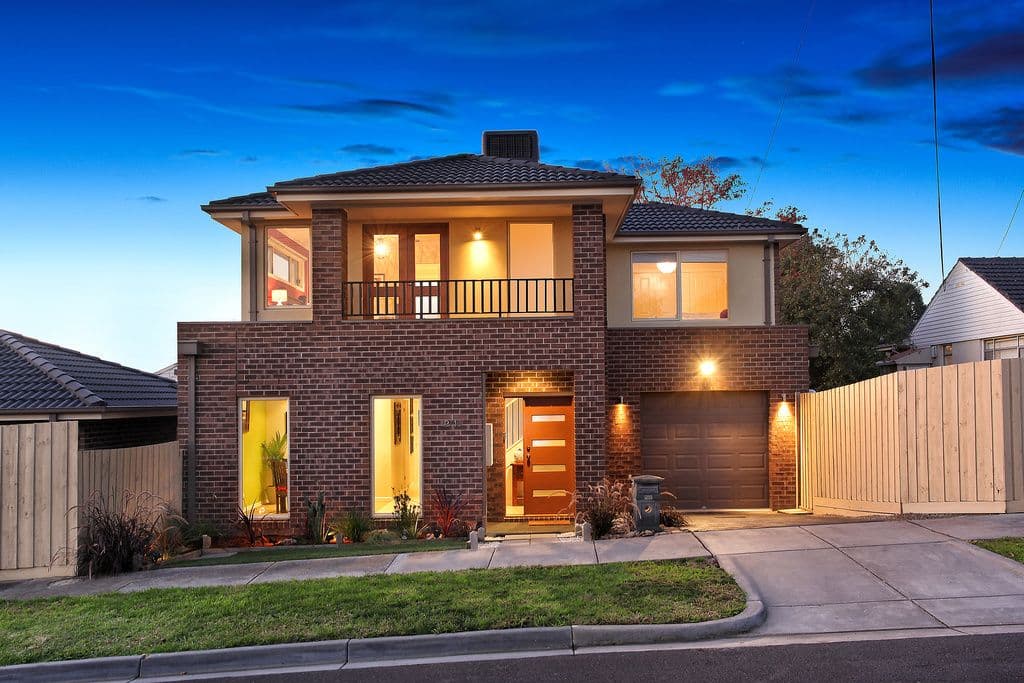 18 Cleveland Road, ASHWOOD VIC 3147, Ashwood - Image 1
