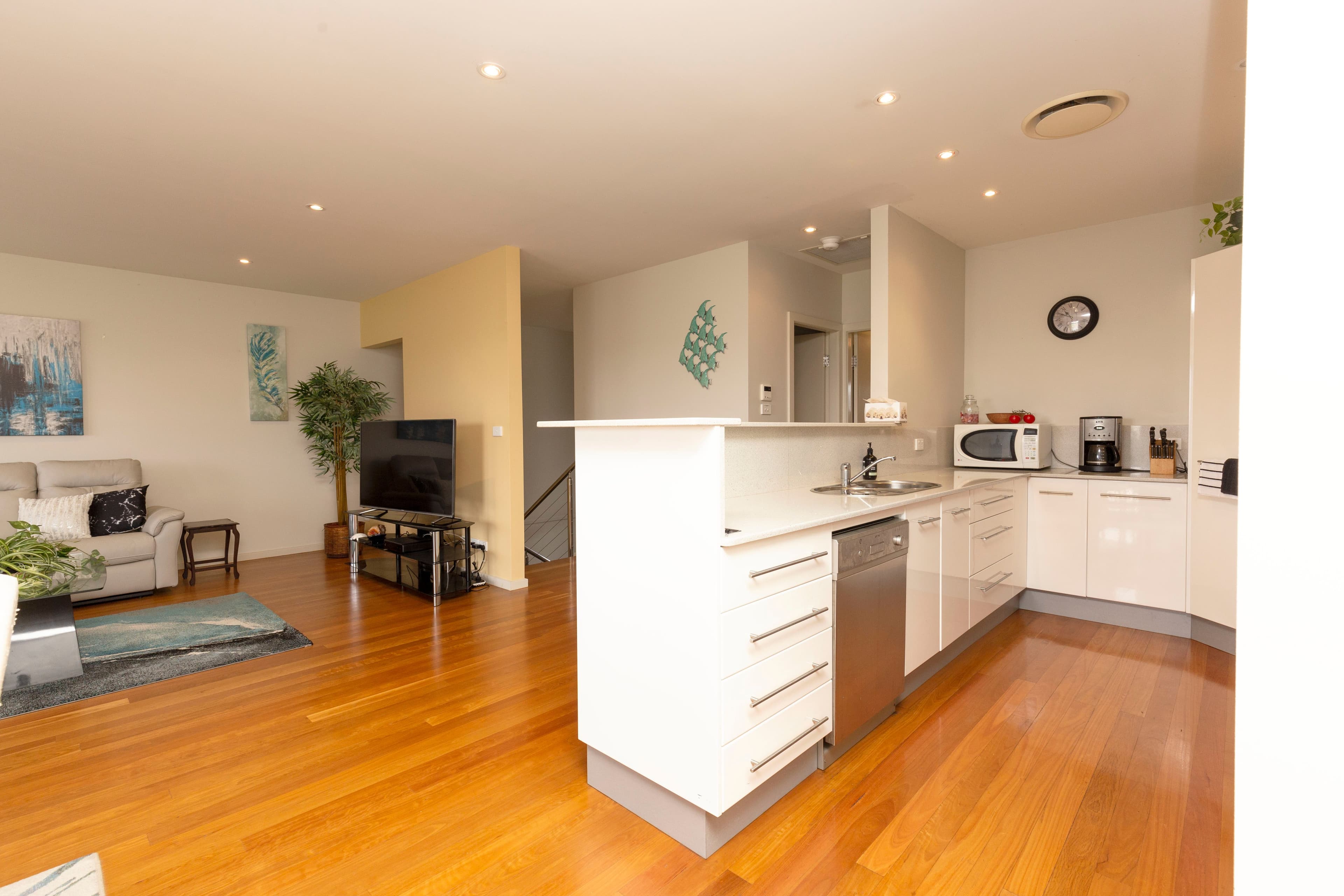 3/2 Port Stephens Street, Tea Gardens NSW 2324, Tea Gardens - Thumbnail 2