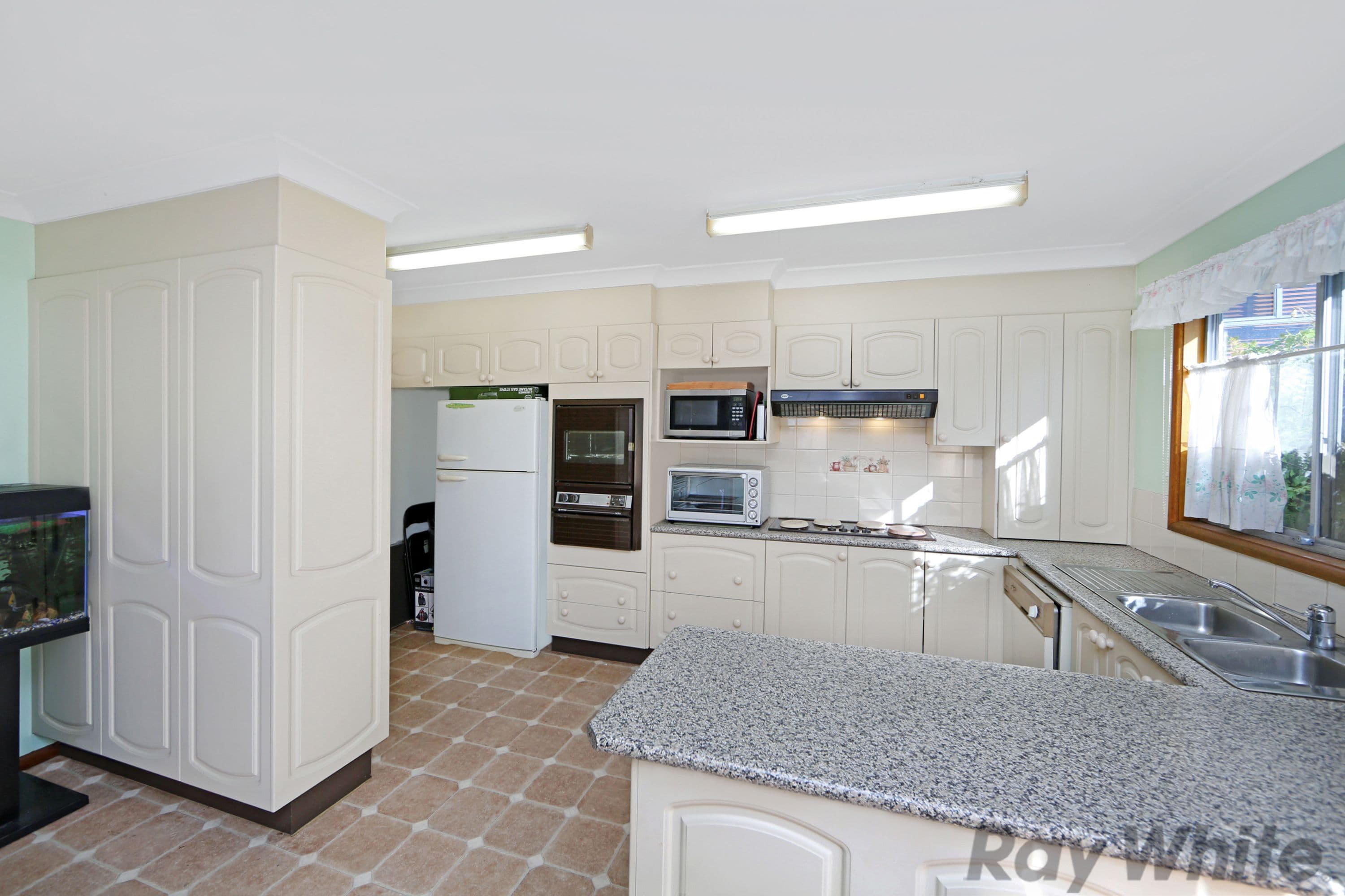 7 Buff Point Avenue, Buff Point - Thumbnail 3