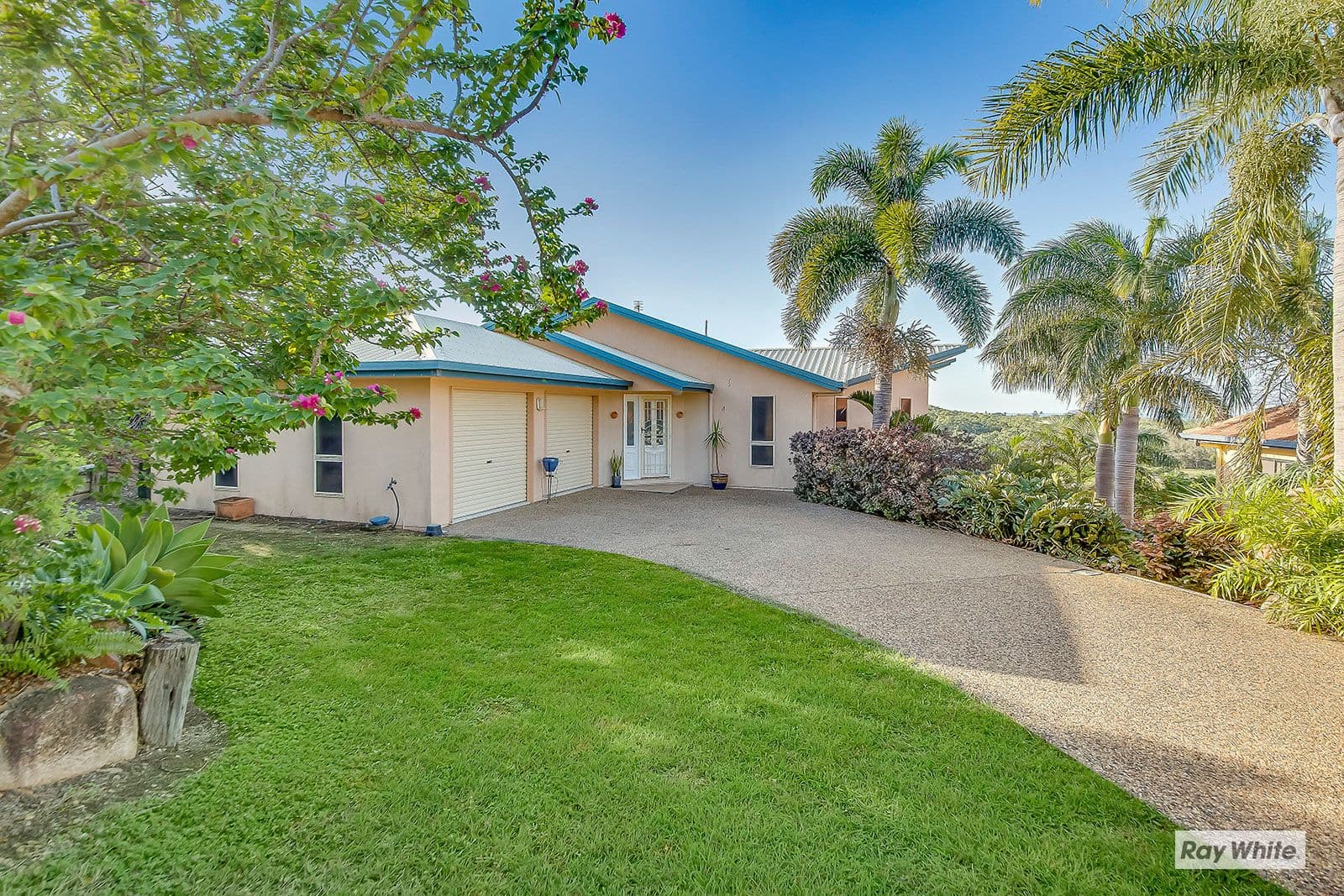 12 Tabor Drive, Lammermoor QLD 4703, Lammermoor - Thumbnail 2