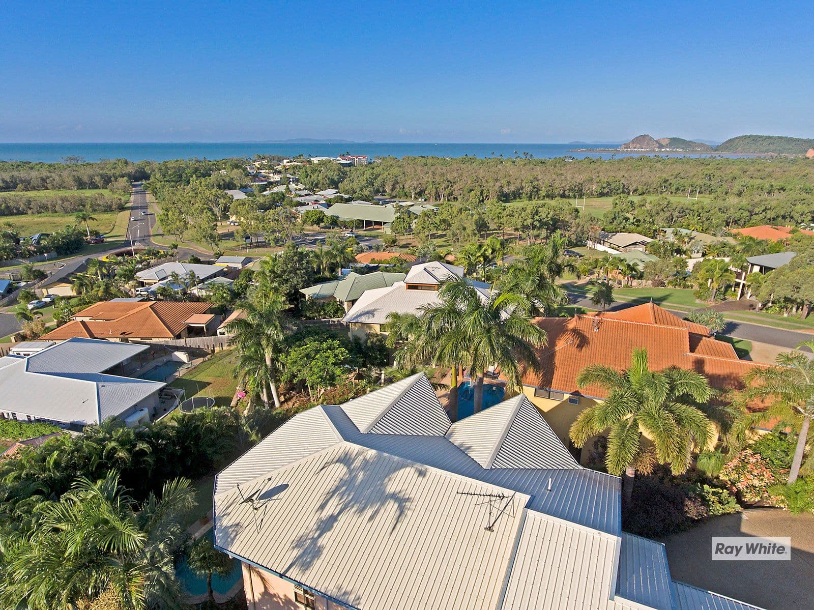 12 Tabor Drive, Lammermoor QLD 4703, Lammermoor - Thumbnail 3