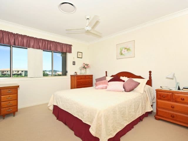 2 Duxton Drive, Varsity Lakes QLD 4227, Varsity Lakes - Thumbnail 4