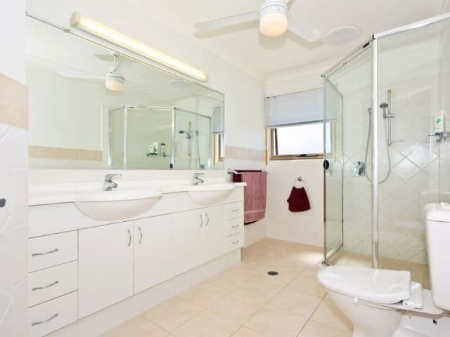 2 Duxton Drive, Varsity Lakes QLD 4227, Varsity Lakes - Thumbnail 8