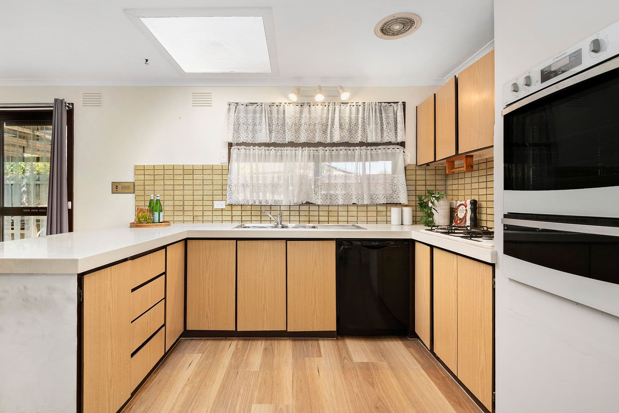 13 Mia Street, Clarinda VIC 3169, Clarinda - Thumbnail 4