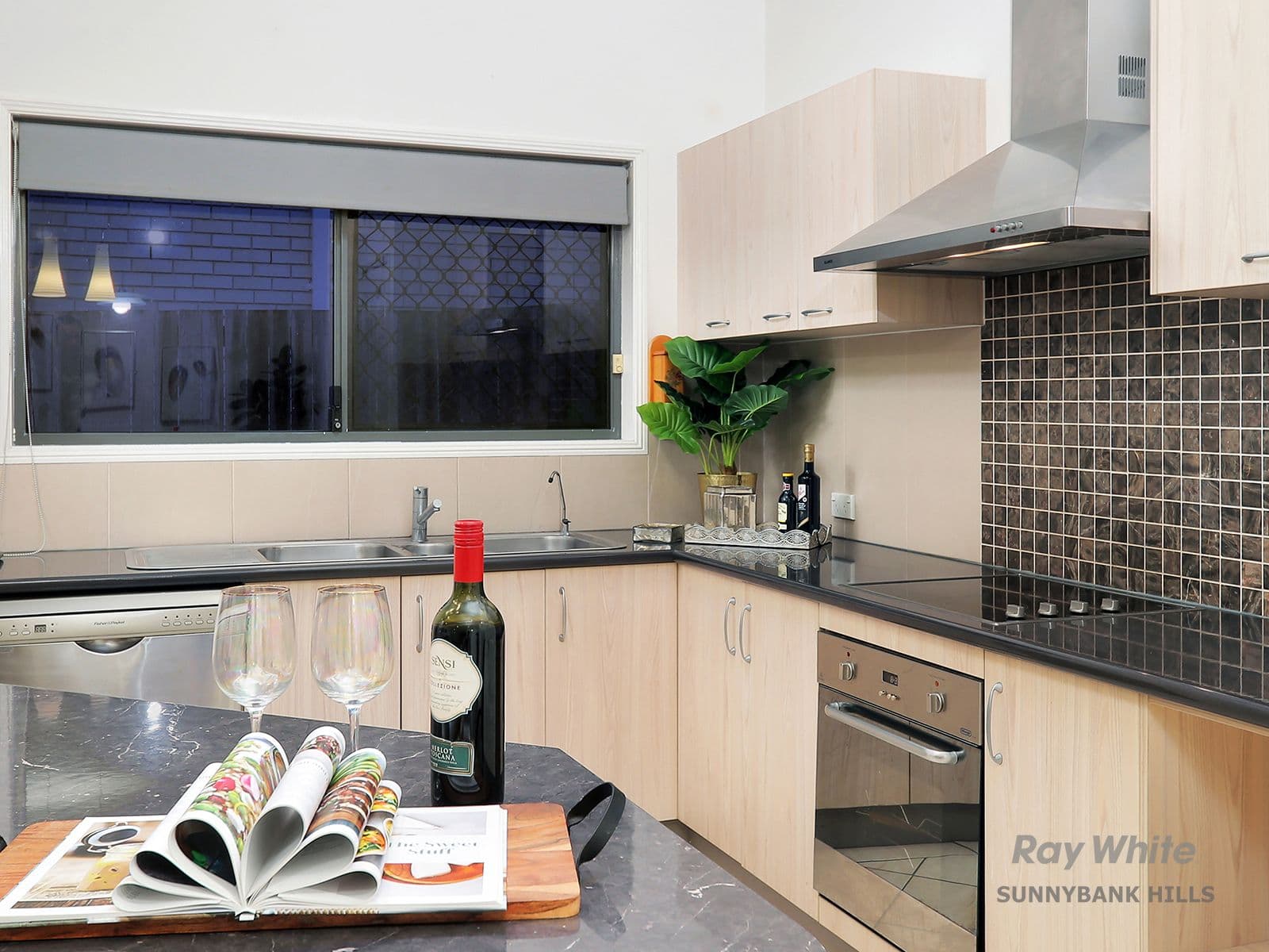 10 Elsie Street, Kuraby QLD 4112, Kuraby - Thumbnail 3
