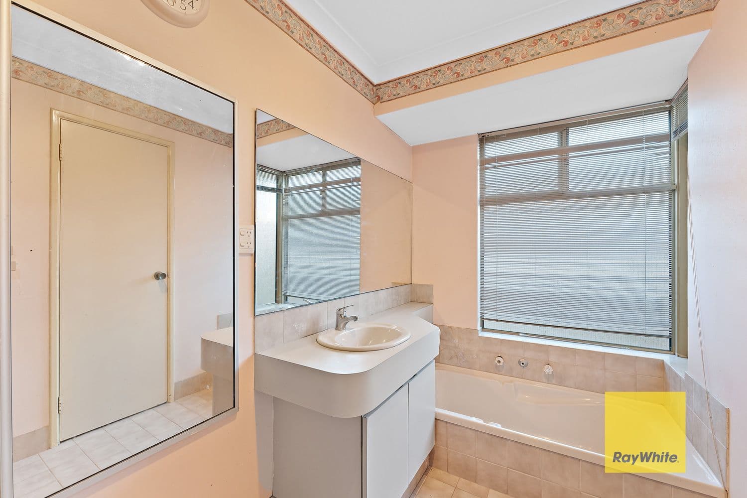 3 Honeyeater Glade, Huntingdale WA 6110, Huntingdale - Thumbnail 5