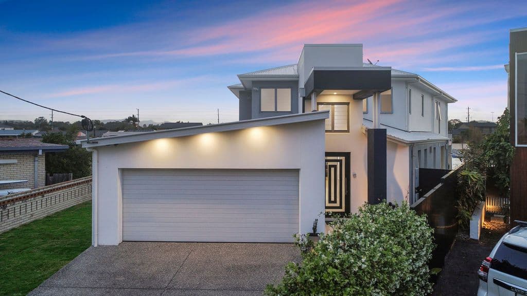 31 Dolphin Court, Palm Beach QLD 4221, Palm Beach - Image 1