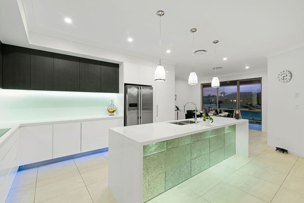 31 Dolphin Court, Palm Beach QLD 4221, Palm Beach - Thumbnail 3