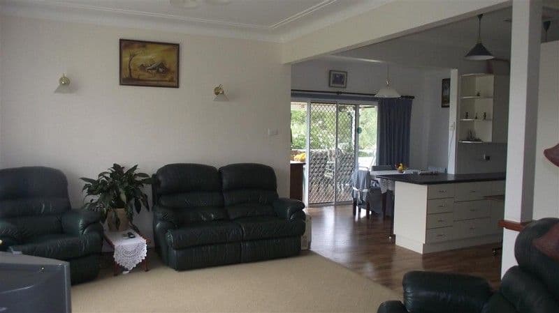 71 Mitchell Street, PARKES NSW 2870, Parkes - Thumbnail 2