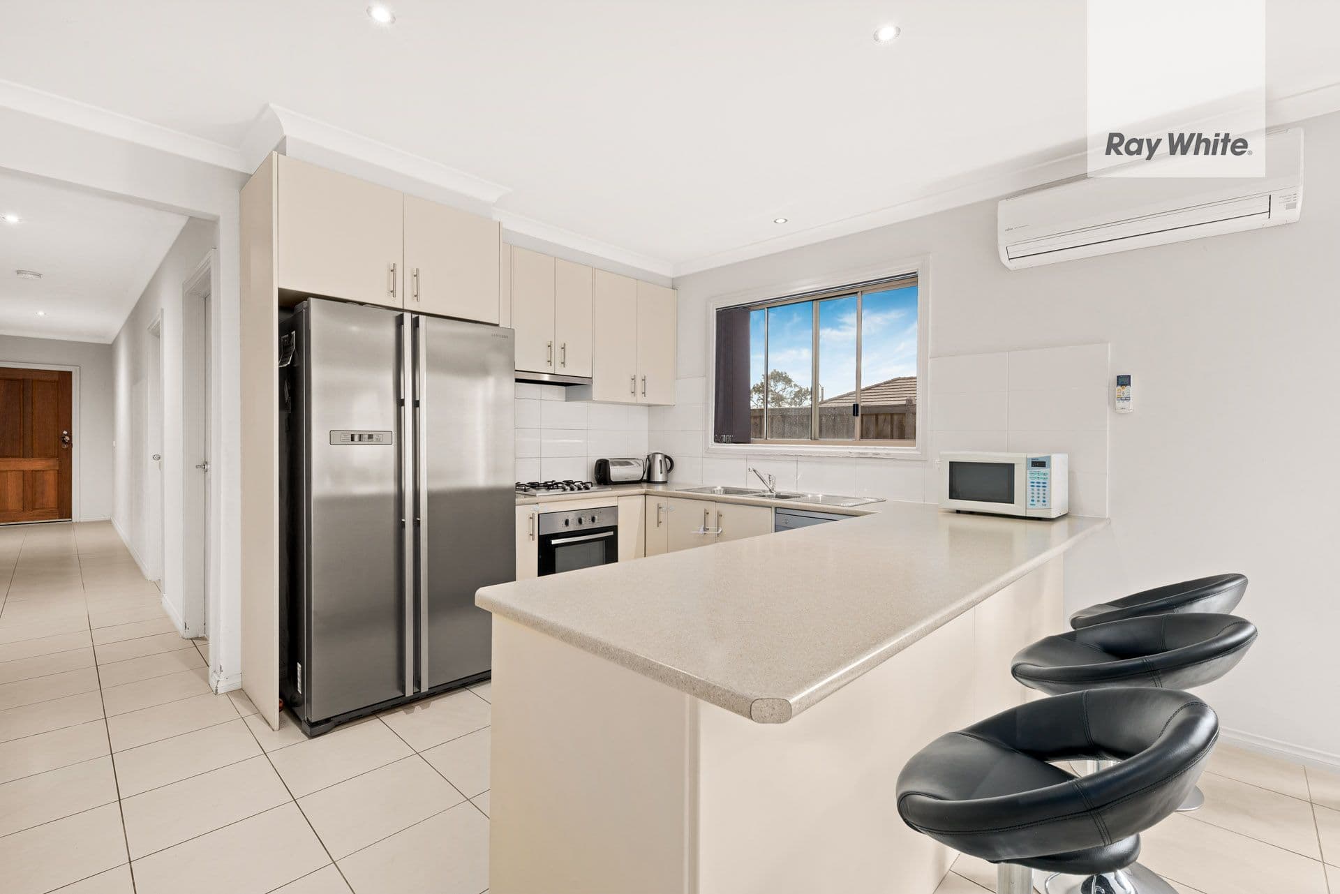11 Yantara Walk, South Morang VIC 3752, South Morang - Thumbnail 3