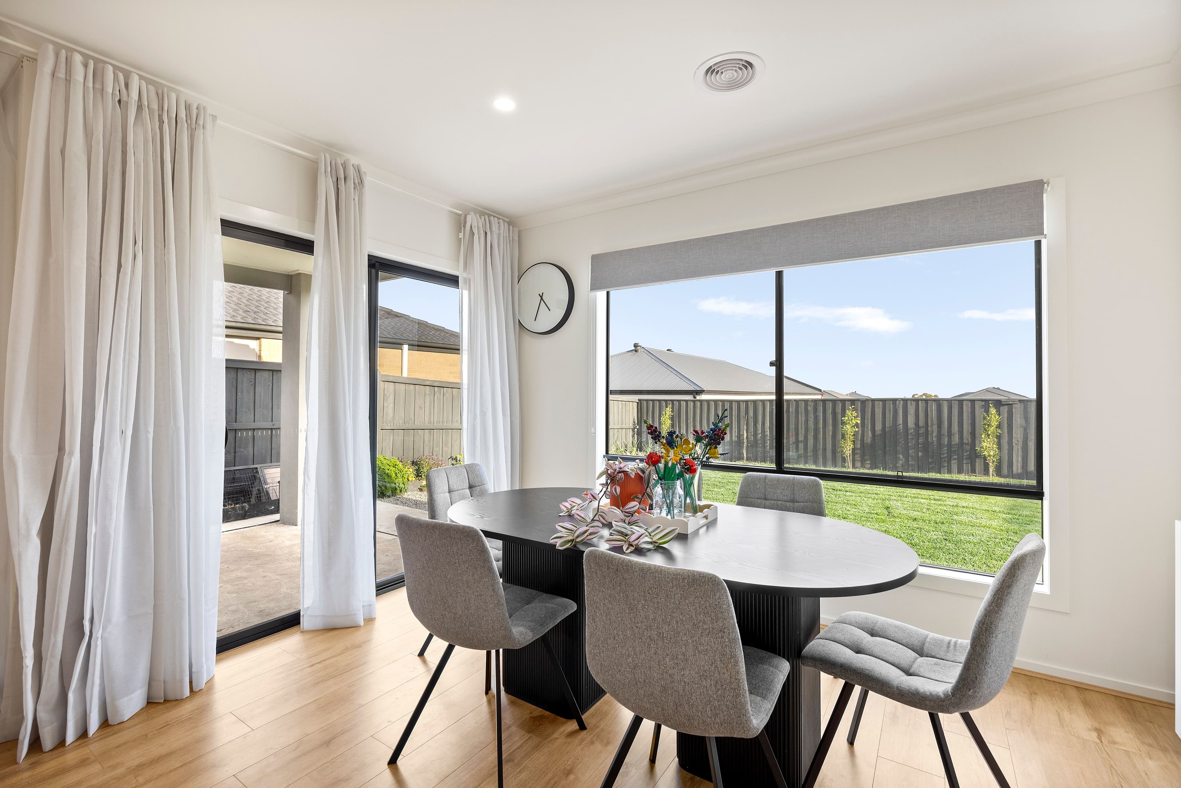 165 Campestre Drive, Sunbury VIC 3429, Sunbury - Thumbnail 4