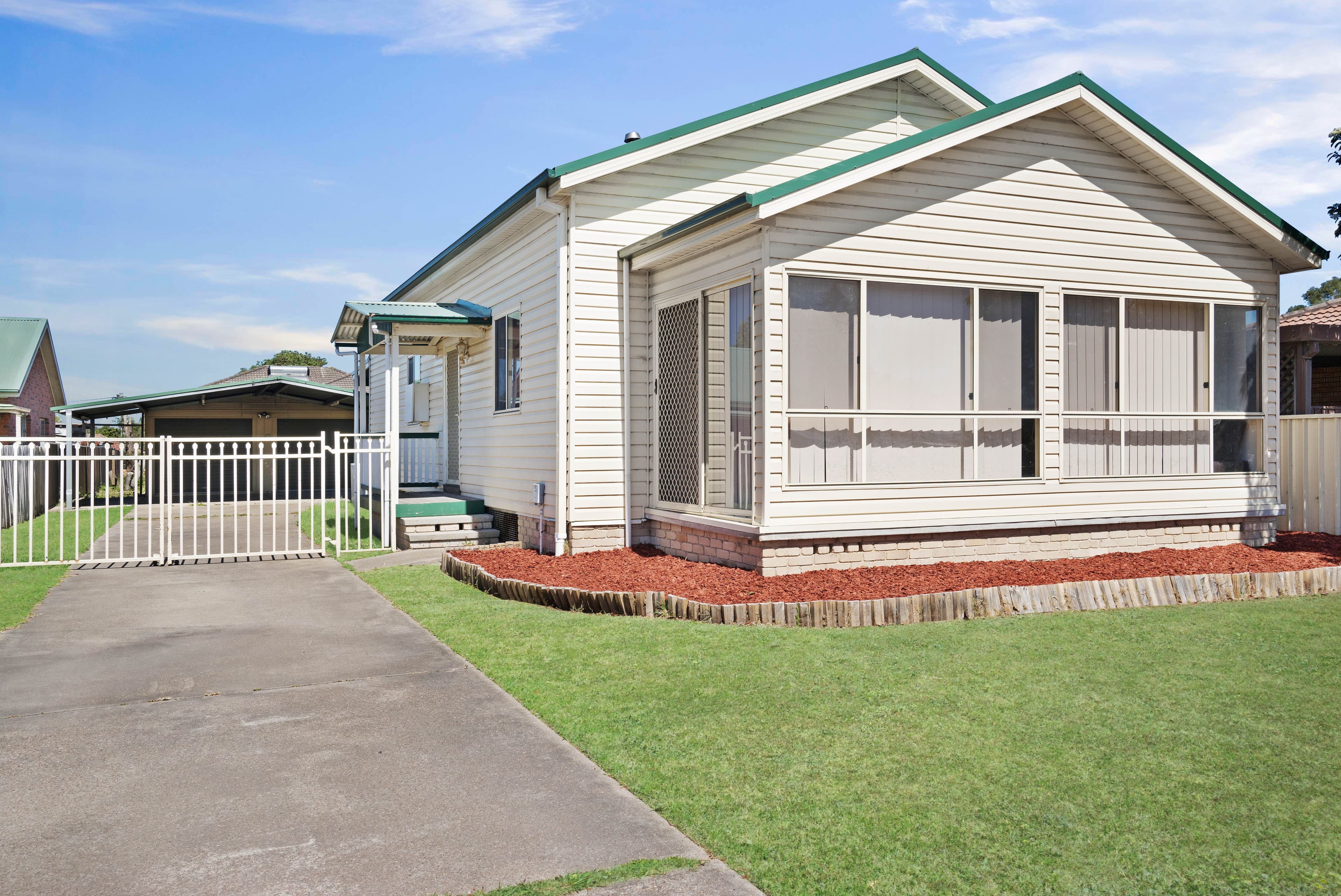 6 Crawford Avenue, Tenambit - Image 1