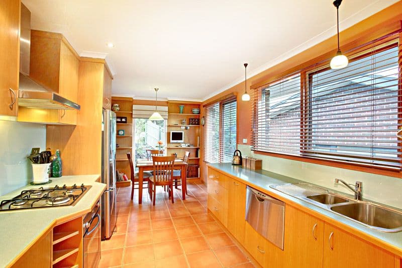 76 Macorna Street, WATSONIA NORTH VIC 3087, Watsonia North - Thumbnail 3