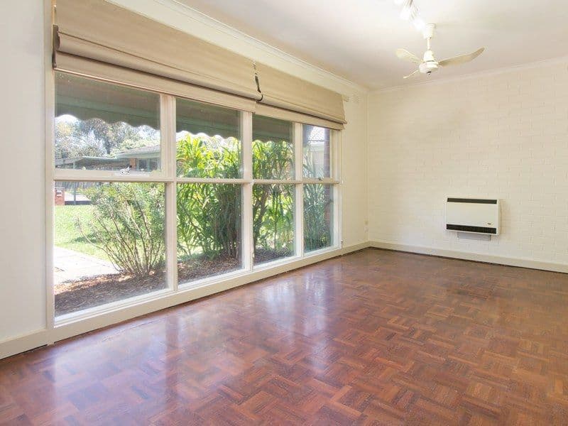 5 Wendy Avenue, MOUNT ELIZA VIC 3930, Mount Eliza - Thumbnail 2