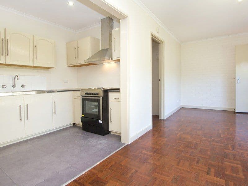 5 Wendy Avenue, MOUNT ELIZA VIC 3930, Mount Eliza - Thumbnail 4
