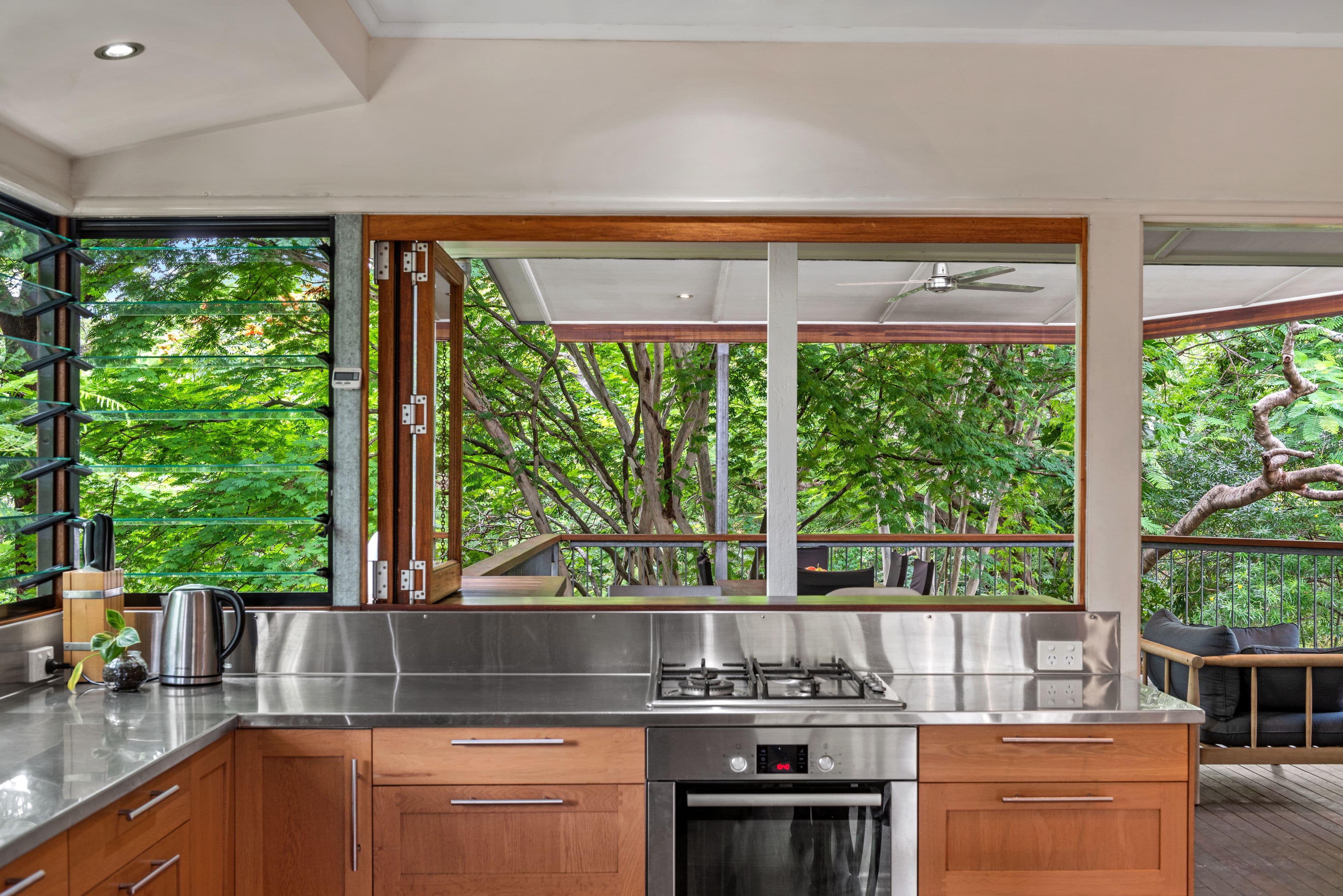86 Huxley Avenue, Alderley QLD 4051, Alderley - Thumbnail 6