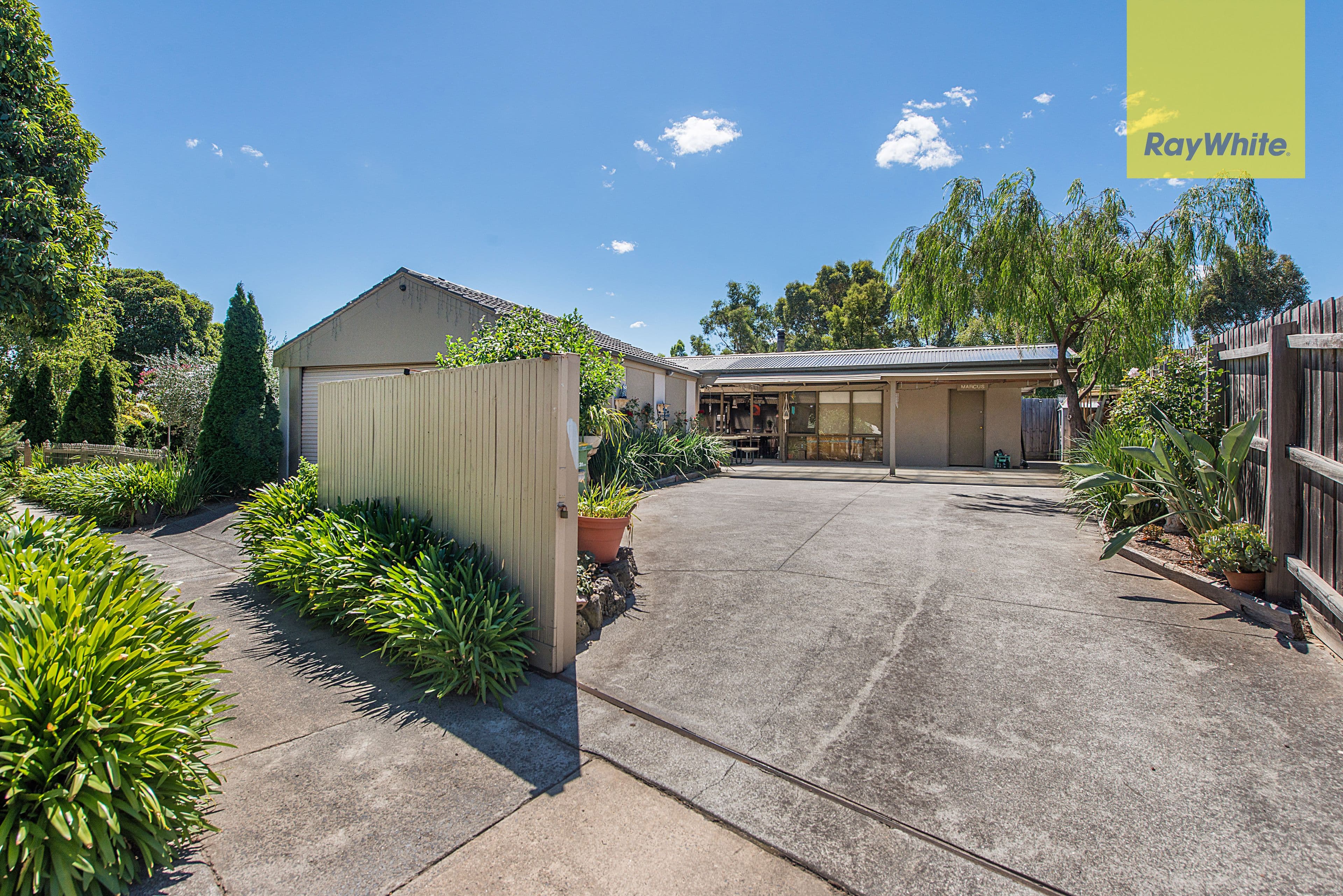 1 Sharna Court, Ferntree Gully VIC 3156, Ferntree Gully - Thumbnail 2