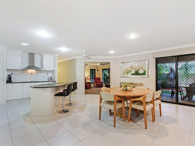 24 Ontario Court, Oxenford QLD 4210, Oxenford - Thumbnail 4