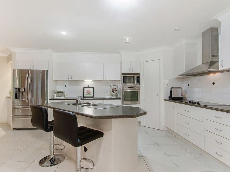 24 Ontario Court, Oxenford QLD 4210, Oxenford - Thumbnail 5