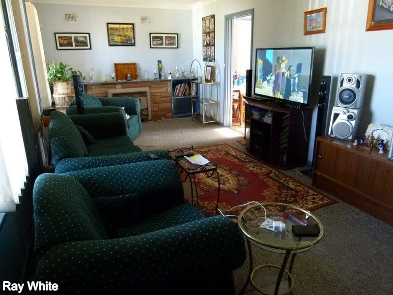 31 Scrivener Street, Forbes NSW 2871, Forbes - Thumbnail 2