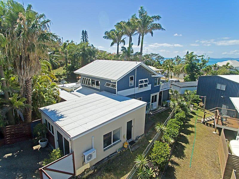 10 Flinders Close, Lammermoor QLD 4703, Lammermoor - Image 1