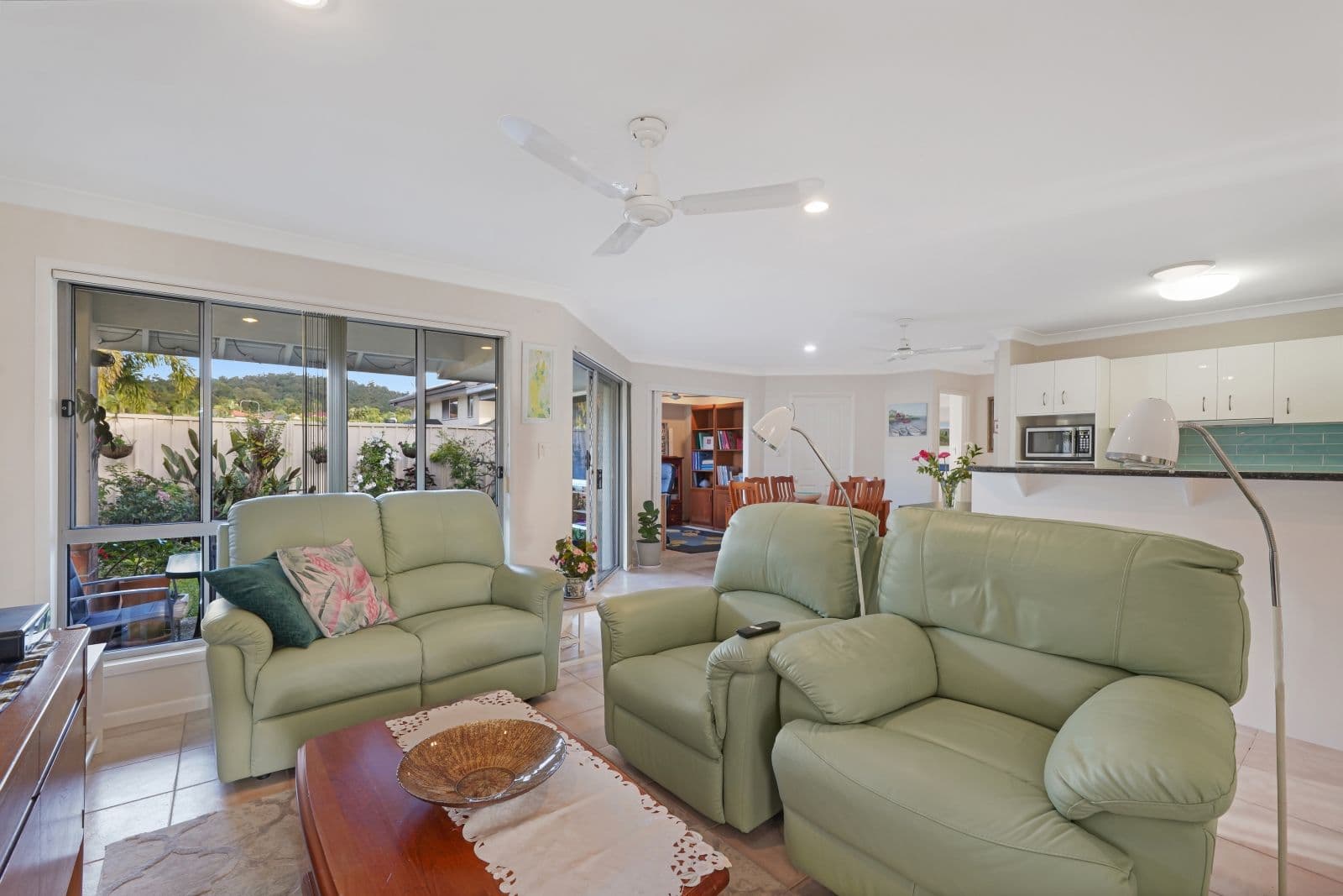 38 Leighanne Crescent, Arundel QLD 4214, Arundel - Thumbnail 2