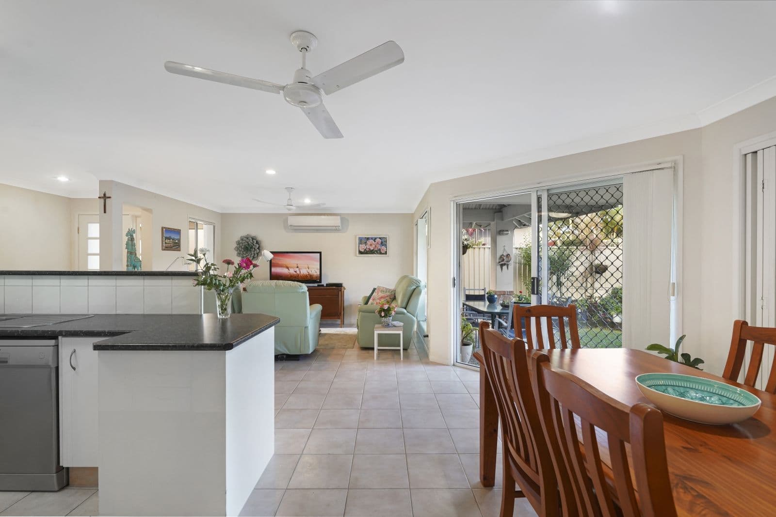 38 Leighanne Crescent, Arundel QLD 4214, Arundel - Thumbnail 5