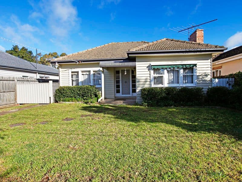 18 Rugby Street, BELMONT VIC 3216, Belmont - Thumbnail 2