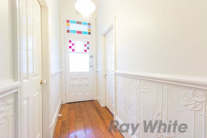 196 Denison Street, Hamilton - Thumbnail 3