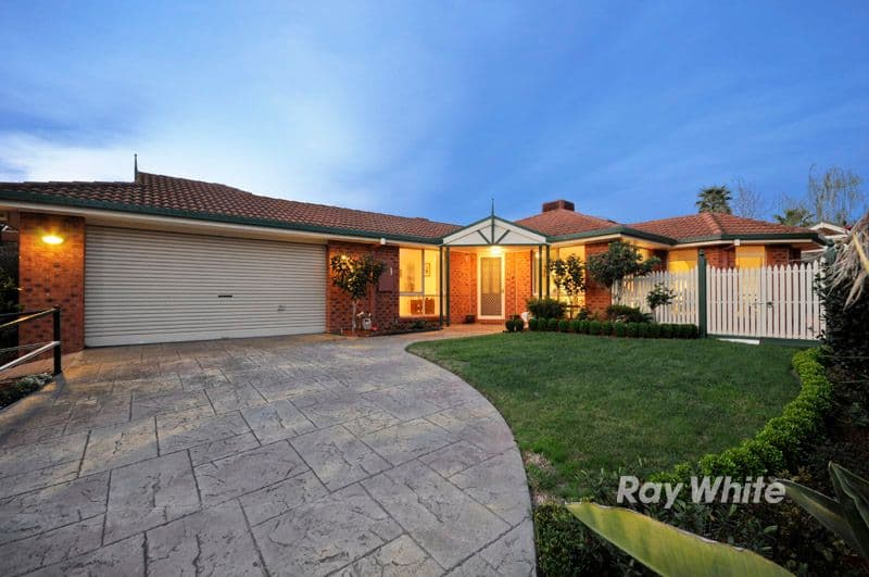 17 Lakewood Drive, KNOXFIELD VIC 3180, Knoxfield - Image 1