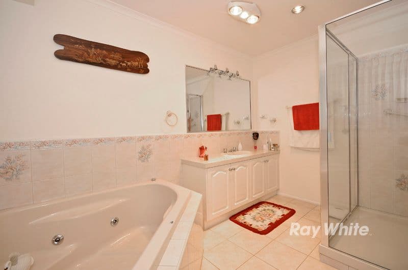 17 Lakewood Drive, KNOXFIELD VIC 3180, Knoxfield - Thumbnail 7