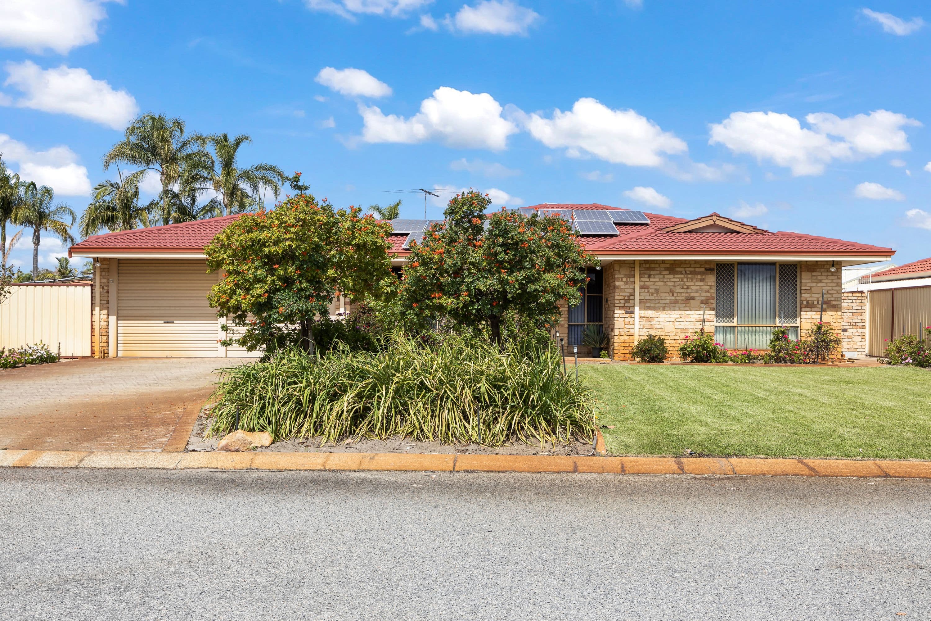 7 Lyrebird Square, Ballajura WA 6066, Ballajura - Thumbnail 2